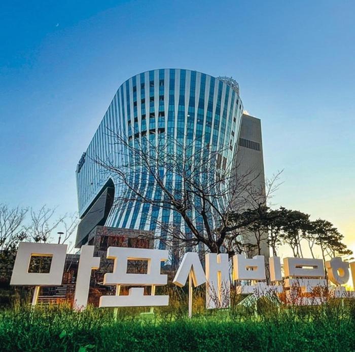 Villa 5min Hongdae, Sangsu St, Late Check Out Seoul